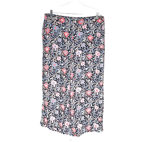 LOFT Other - LOFT Multicolor Capri Pants, Size XL